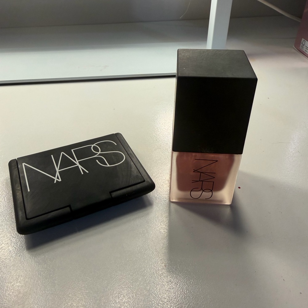 NARS Blush and Foundation Set - Black and Pink